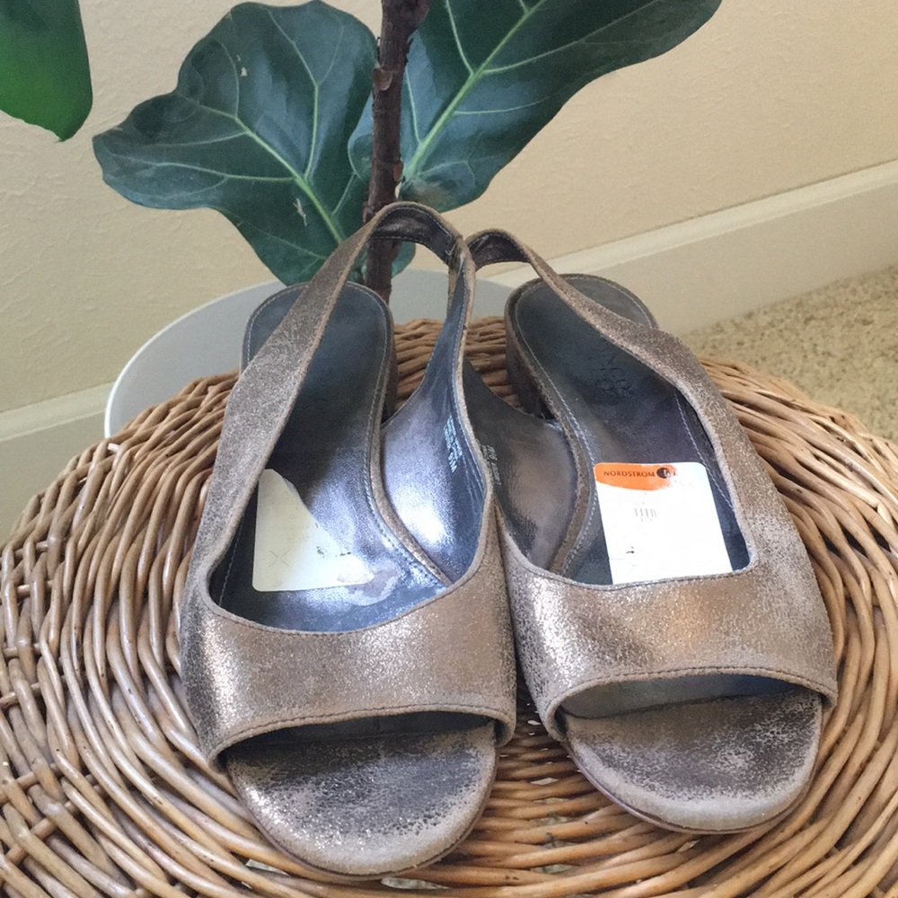 Franco Sarto brushed copper metallic slingbacks